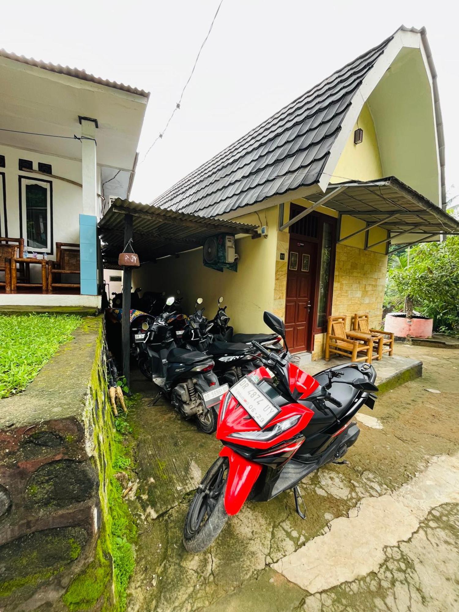 Roy Homestay Kuta Kuta  Exterior foto